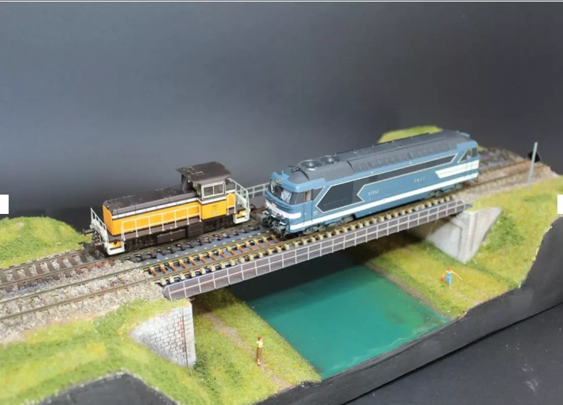 Ponte metallico a 2 corsie con spalle - 350 mm WoodModel 108010 - HO 1/87