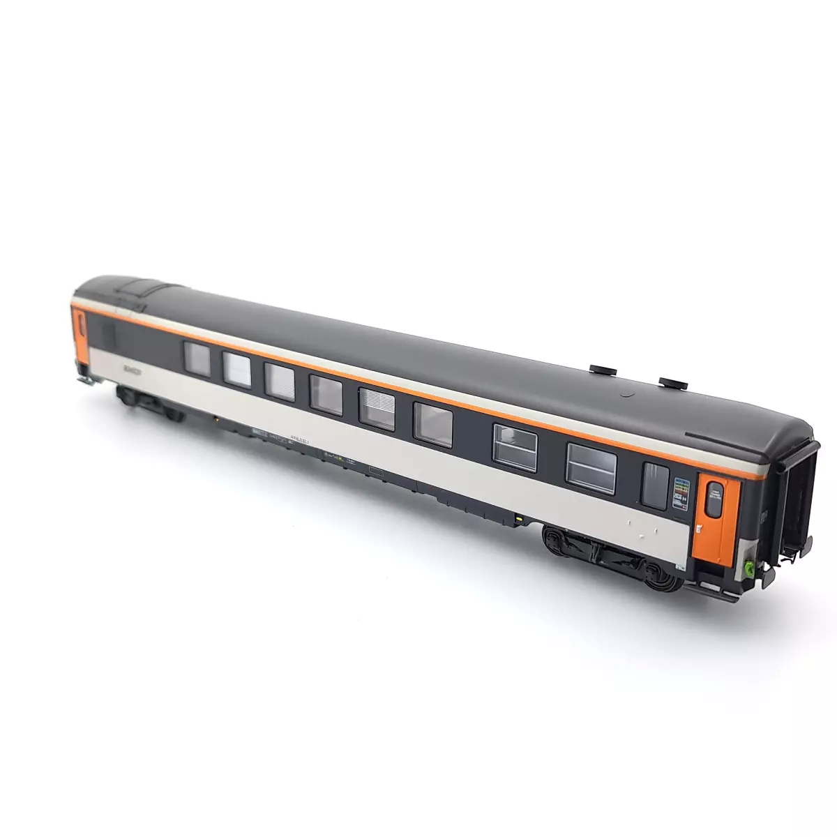 Carrozza ristorante Corail Vru Club 34 - LsModels 40340 - HO : 1/87 - SNCF - EP V