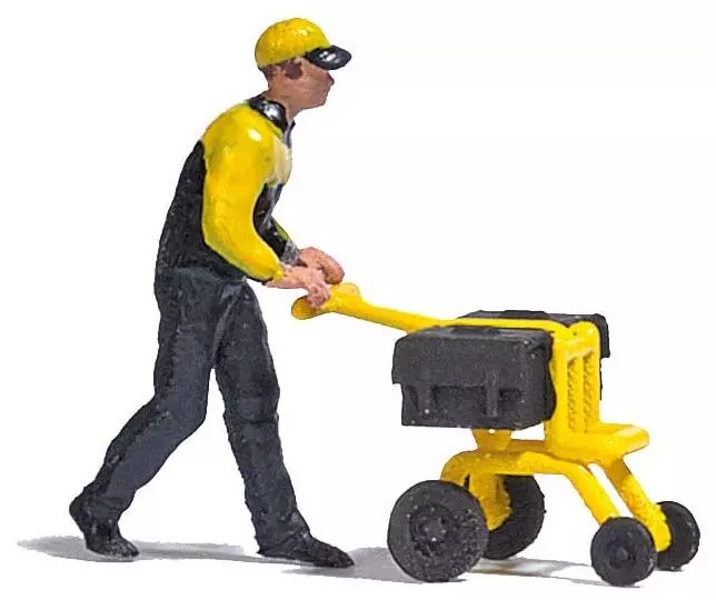 Postino con carrello di consegna