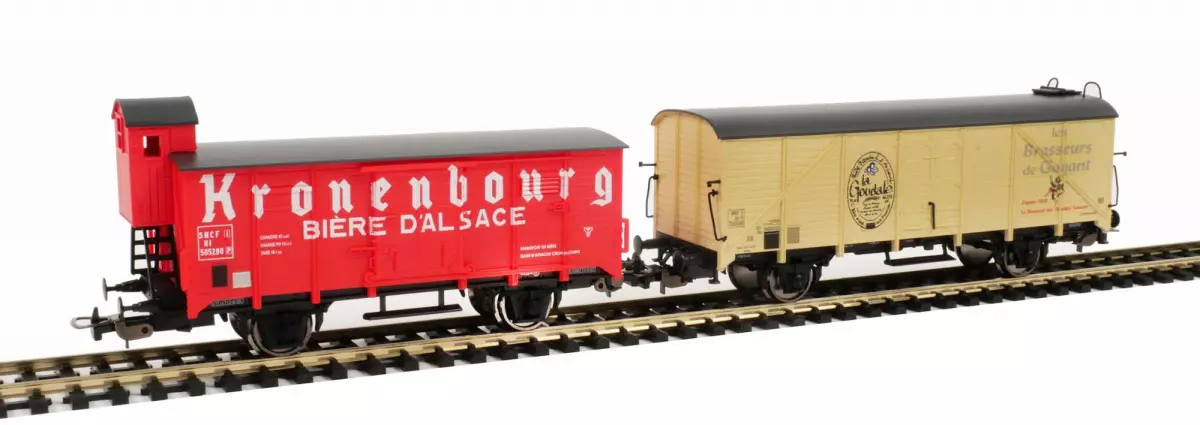 2 carri coperti "Kronenbourg" e "Mutzig" - PIKO 97307 - HO 1/87 - SNCF - EP III - DC