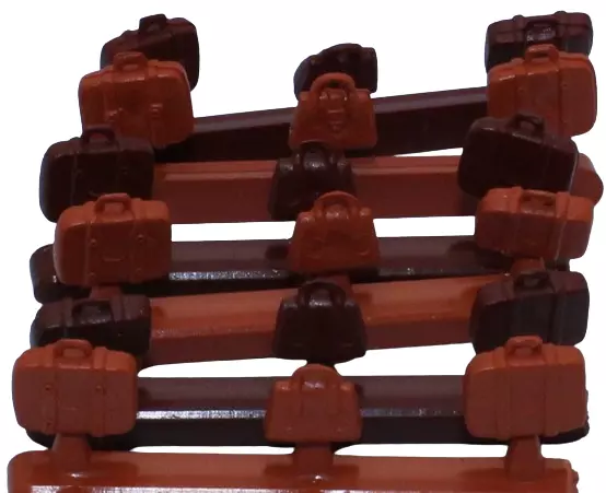 12 valigie e 6 borse da viaggio - SAI 495 - HO 1/87