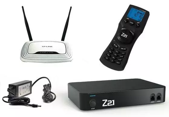 Centralina Z21 nera con router wifi e telecomando wireless - Roco 10834