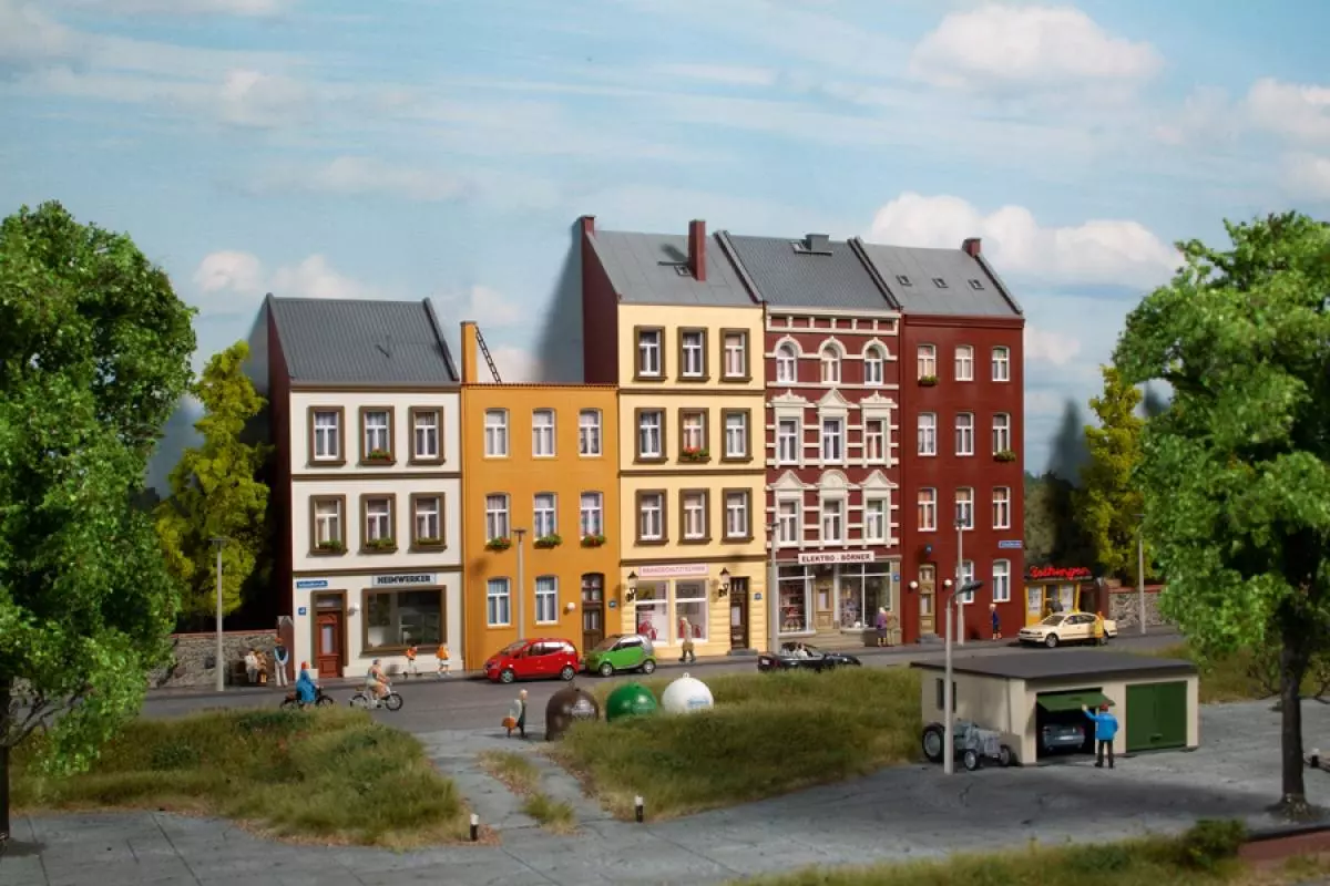 4 case a mezzo rilievo SchmidtstraBe AUHAGEN 11467 - HO 1/87 387x45x214mm