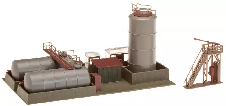 Magazzino petrolifero con stazione diesel e gru di alimentazione - FALLER 120157 - HO 1/87
