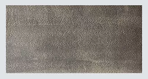 Targa a muro, pavimentazione in blocchi romani