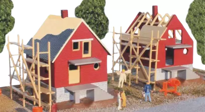 2 case in costruzione - SAI 210 - HO 1/87 - 110 x 90 x 85 mm