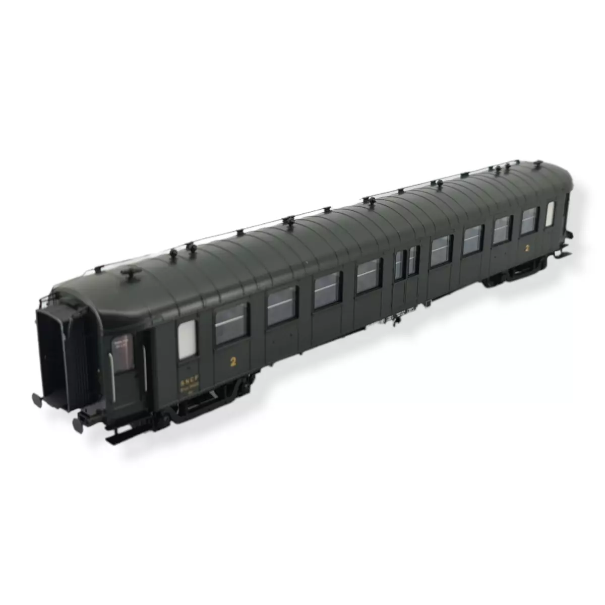 Une voiture OCEM RA B9 verte - REE MODELES VB383 - SNCF - HO 1/87 - Ep IIIB