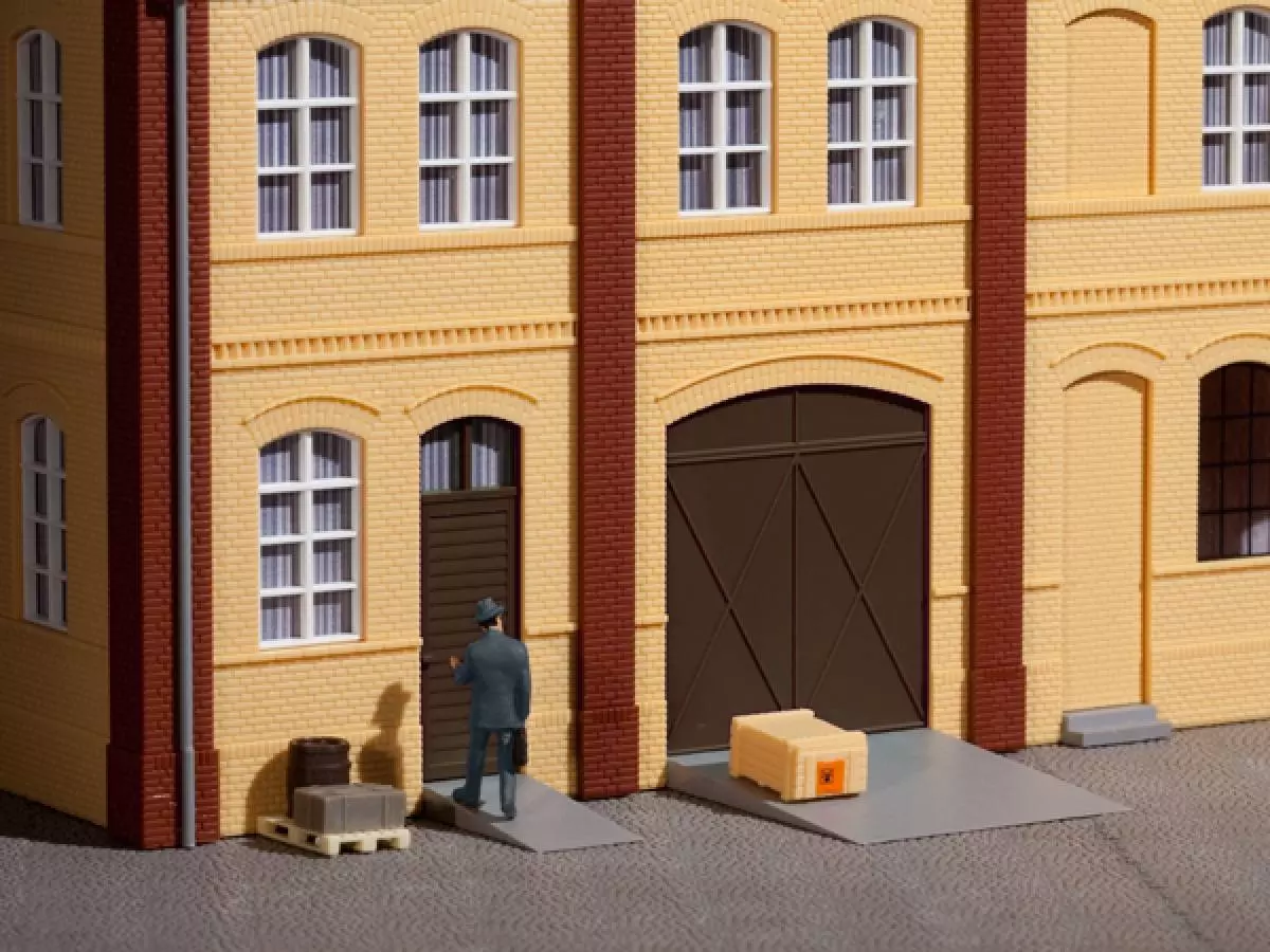 Set di 8 porte, 2 cancelli, 4 corrimano, 8 gradini - Marrone - AUHAGEN 80251 - HO 1/87