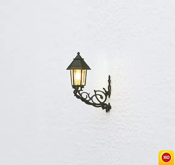 Applique illuminata Brawa 5357 - HO: 1/87 - Altezza 20 mm