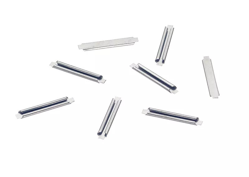 Confezione da 24 piastre in metallo - Marklin 74994 - HO 1/87 - Codice 83 - Binario K