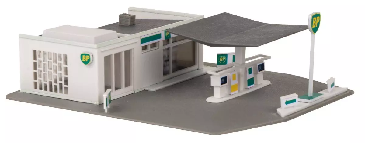 Stazione di servizio BP, negozio e garage MKD 2023 - HO 1/87