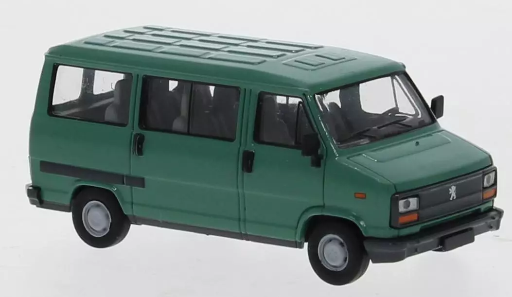 Minibus Peugeot J5 - livrea verde - SAI 7160 - HO 1/87