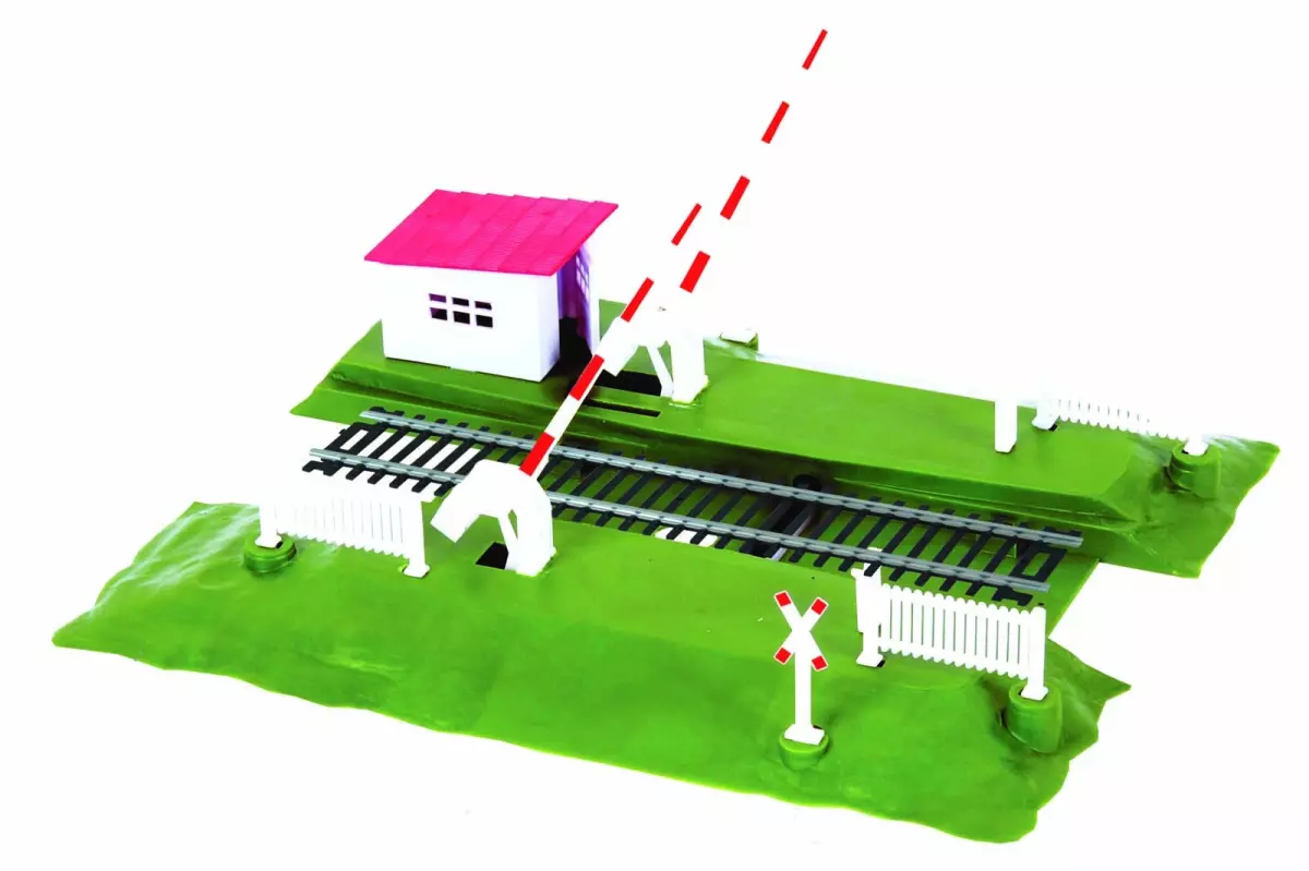 Passaggio a livello e scenario - Mehano F290 - HO 1/87 - Codice 100
