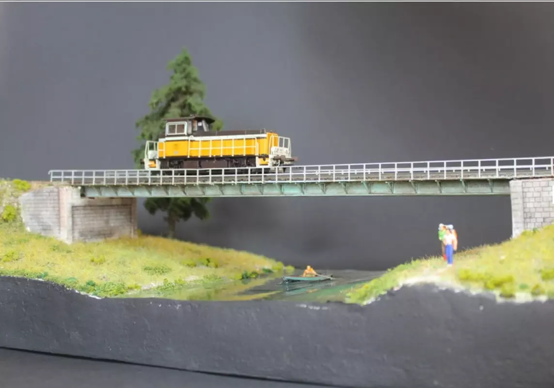 Ponte metallico a 1 binario con spalle - 150 mm WoodModelism 108005 - HO 1/87