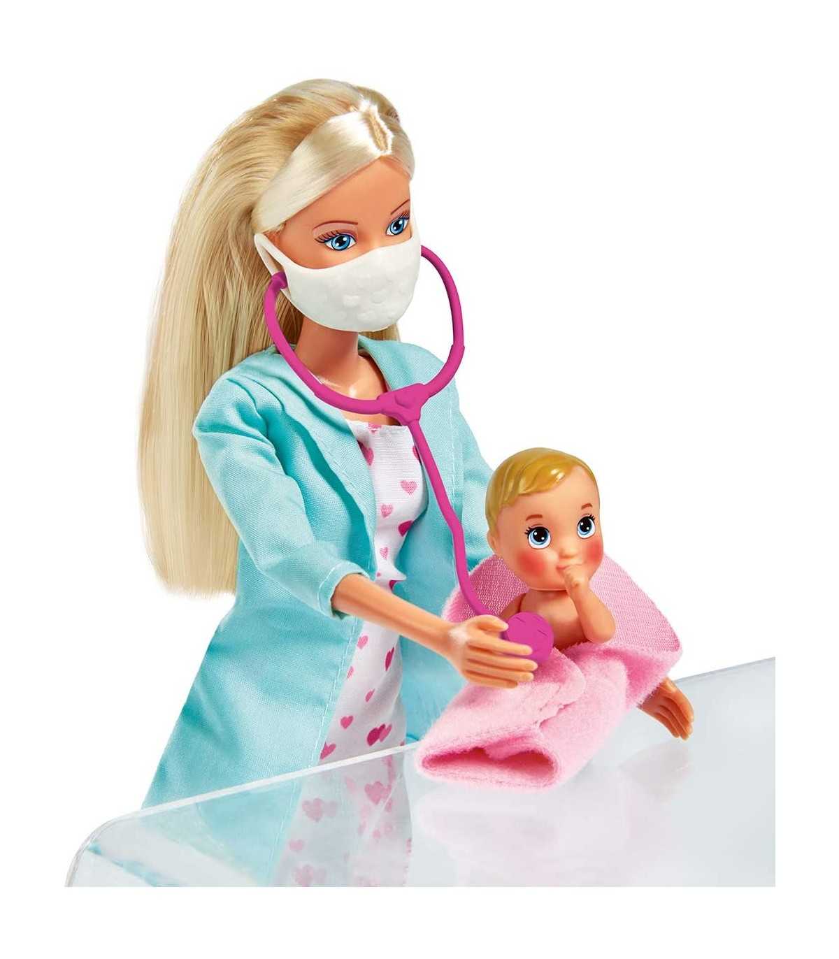 Steffi Love - Pediatra con Bebè Viso Rosso Cambiacolore